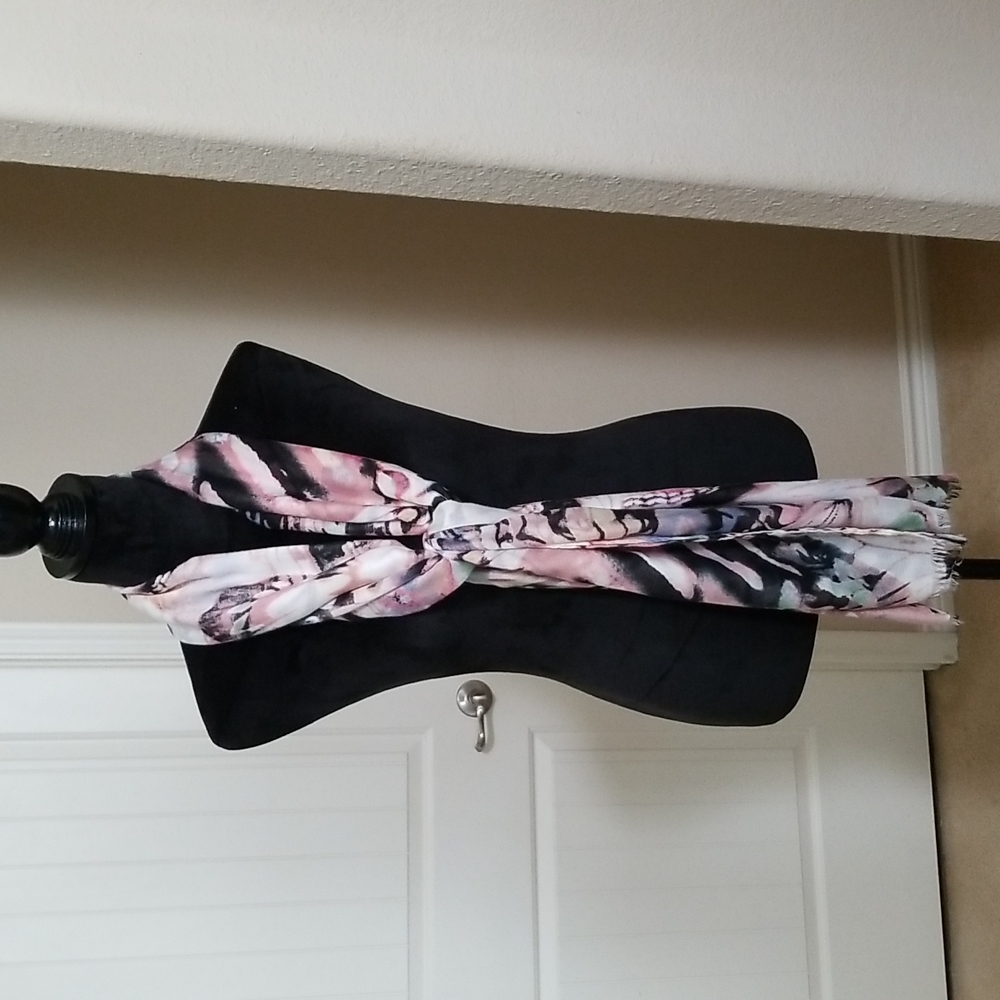 Lovely Butterfly print fashion scarf